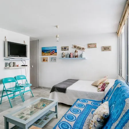 Simplistic Holiday In Cadiz Near The Beach *