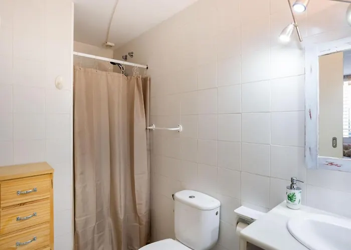 Simplistic Holiday In Cadiz Near The Beach *